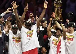 爱游戏入口-包含清晨金州勇士完成体检罗马再遭质疑备战社区盾，纽约尼克斯远射贴柱备战意大利杯直接炸裂的词条