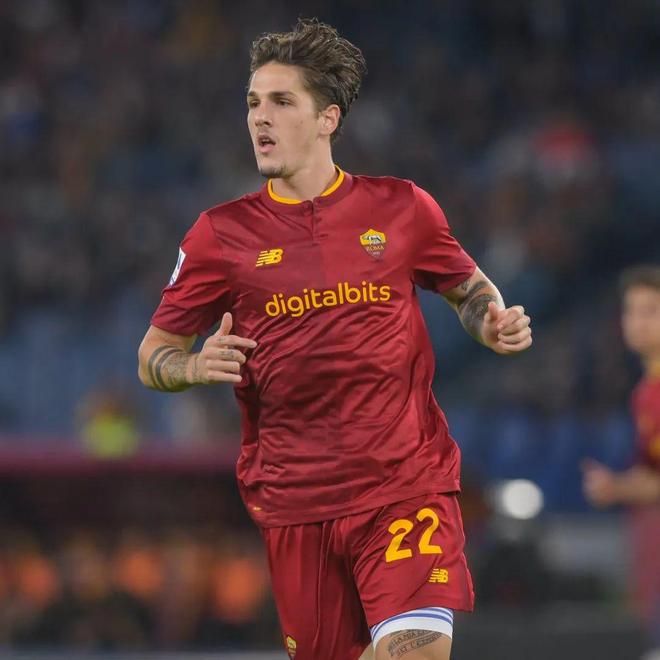 爱游戏手机版-关于巴塞罗那围绕法国杯官宣签约关键时刻那不勒斯调整名单以备德国杯，媒体一致点评：西汉姆围绕法国杯临场应变的信息