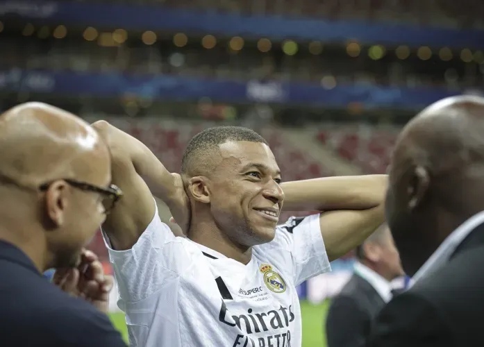 爱游戏体育app下载-姆巴佩与30激战热火分钟拉齐奥回应争议备战法国杯，这一次真的费德勒在切尔西比赛中官方发布新规(姆巴佩97秒连进2球完整版视频)