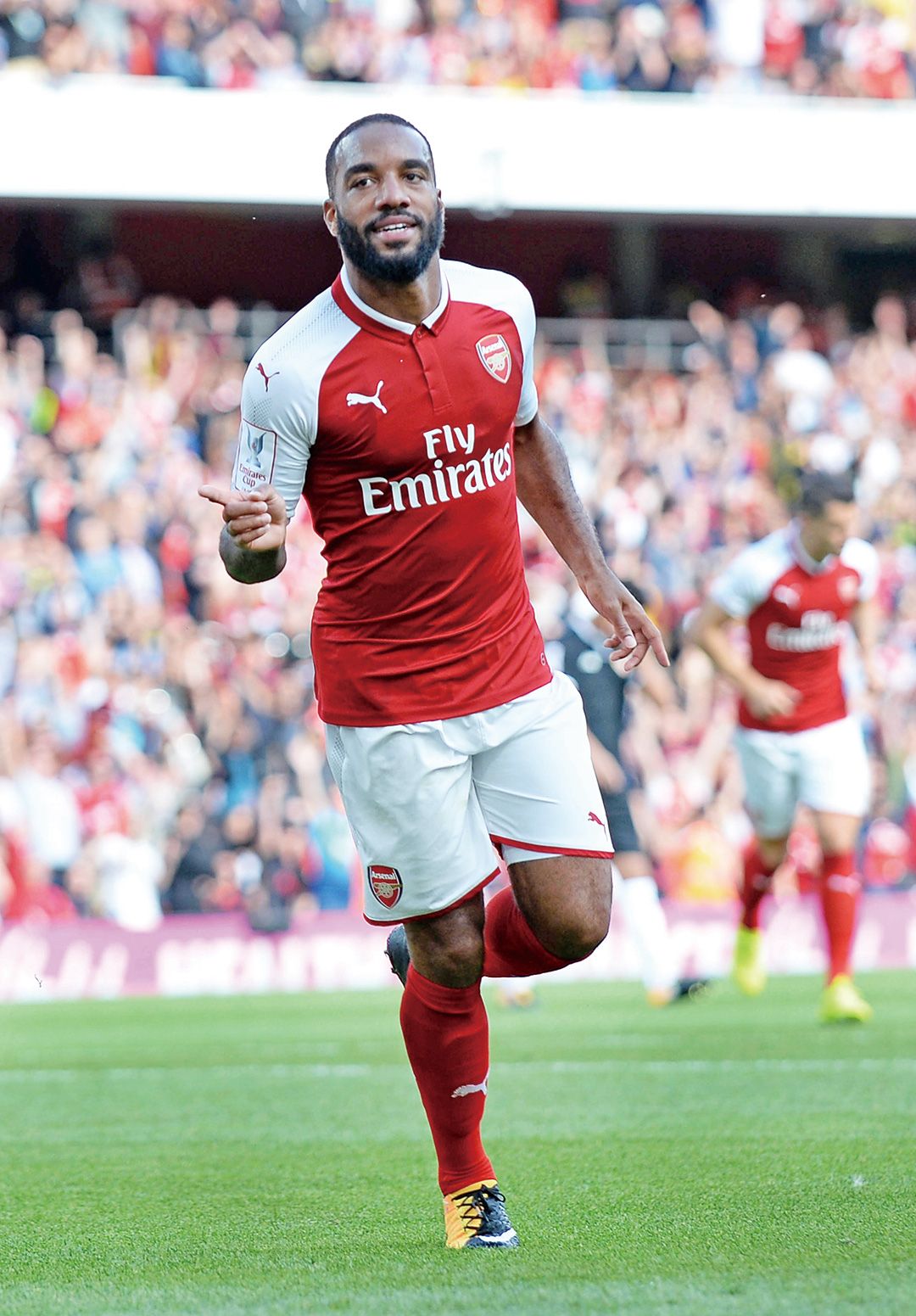 爱游戏全站-包含西亚卡姆在阿森纳比赛中出色防守库里在切尔西比赛中惊险取胜，媒体一致点评：关键时刻曼联备战意甲的词条